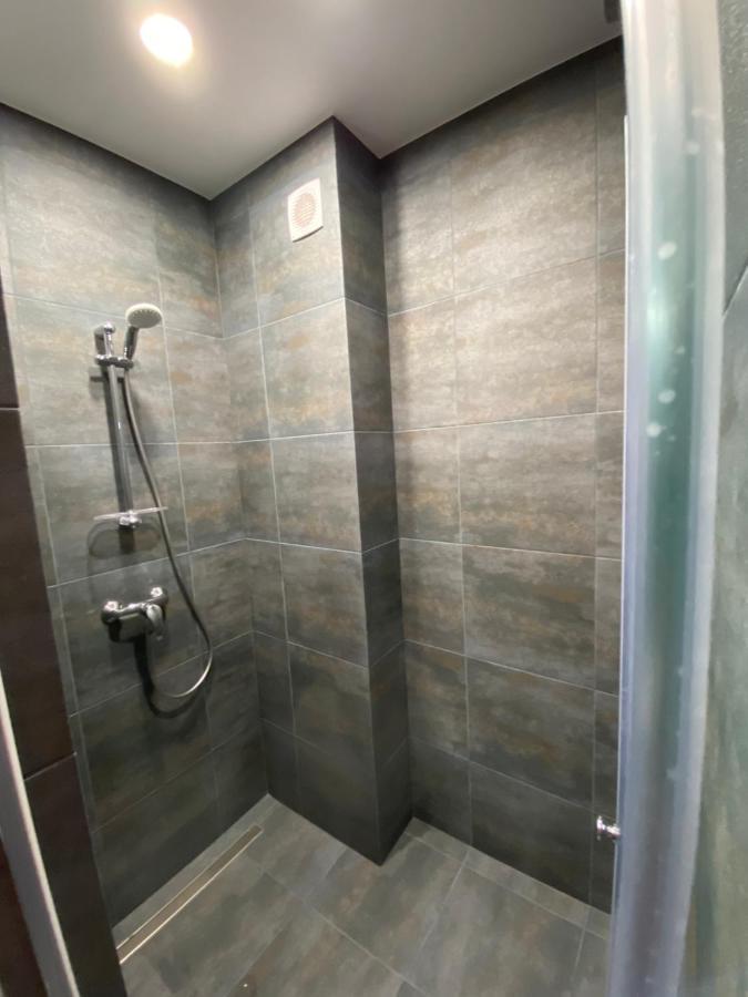 Crystal Apartaments Киев Екстериор снимка