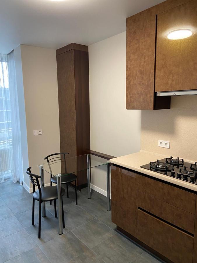 Crystal Apartaments Киев Екстериор снимка