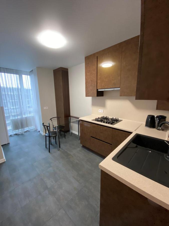Crystal Apartaments Киев Екстериор снимка