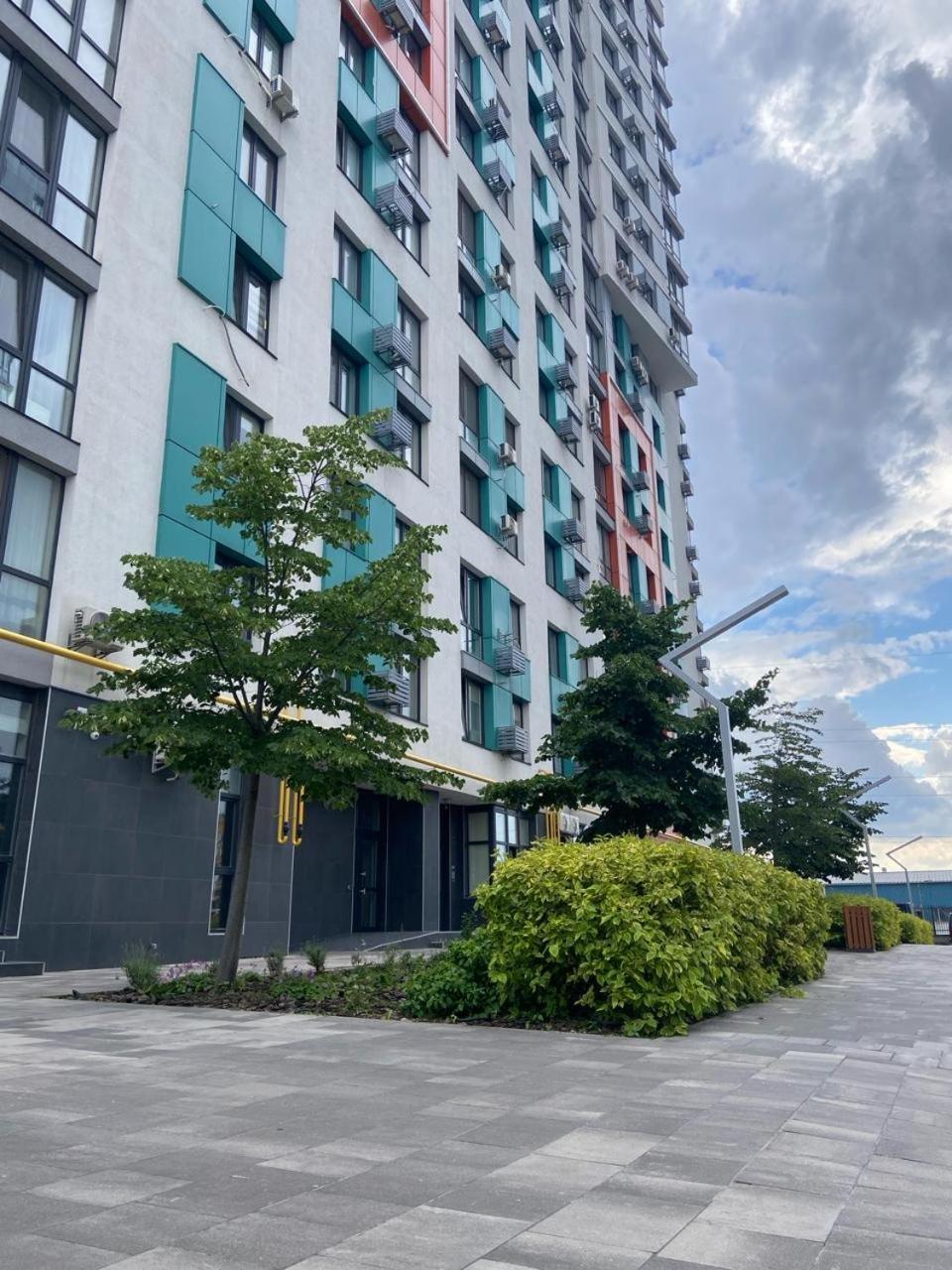 Crystal Apartaments Киев Екстериор снимка
